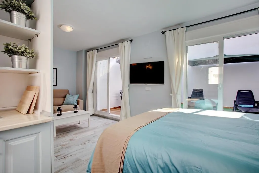 Malaga Lodge Studio 0*,  Spain